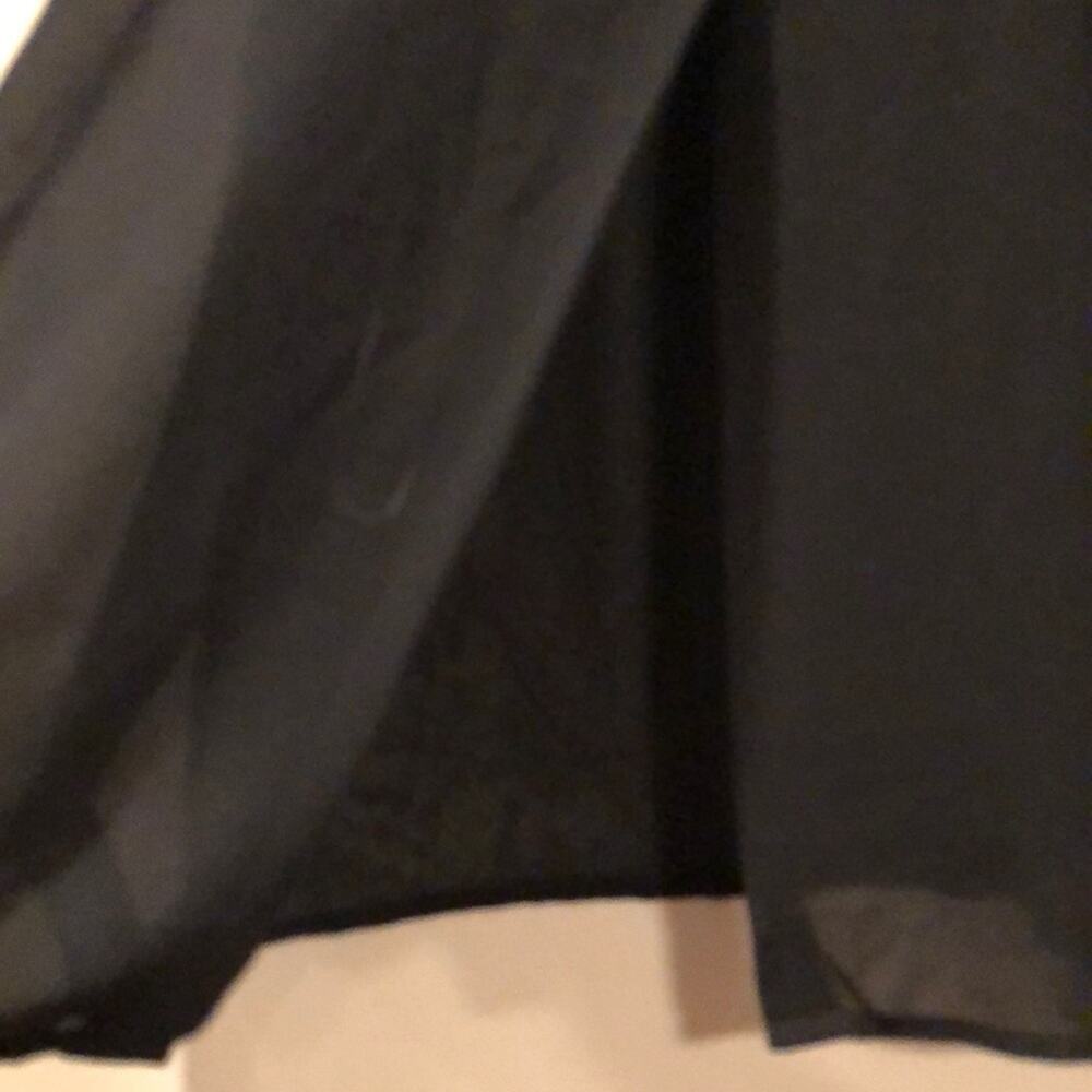 FOREVER 21 Sheet Blouse - Picture 4 of 6